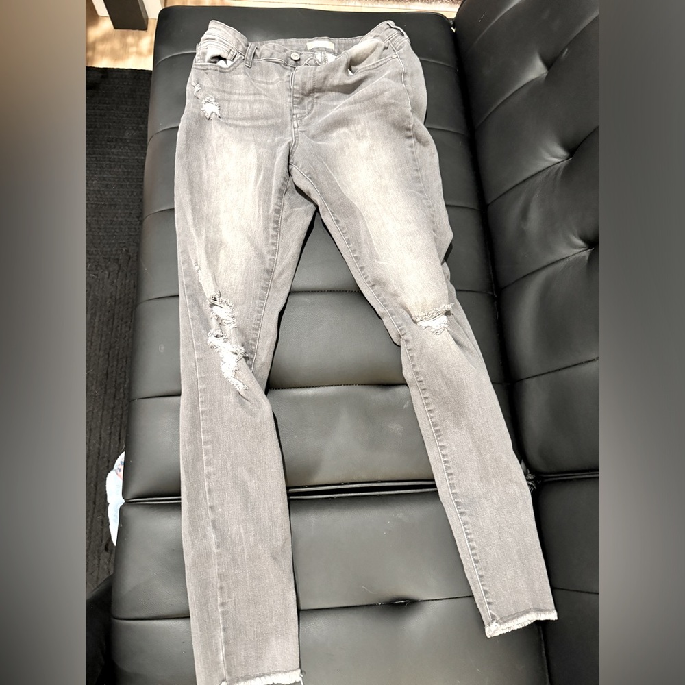 Altar’d State Women’s Grey Jeans Stretch - Size 27 Waist fray ankle - Like new